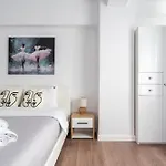 Pop Up Aparthotel