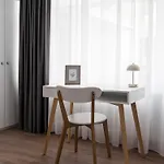 Pop Up Aparthotel 4*