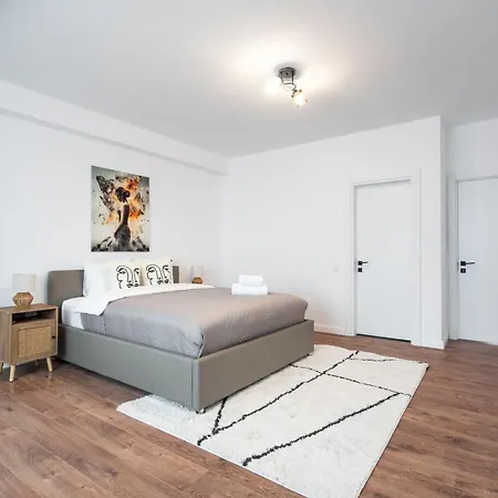 Pop Up Aparthotel 4*