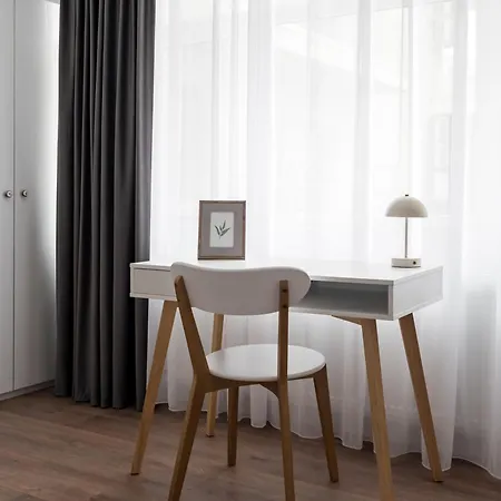 Pop Up Aparthotel 4*