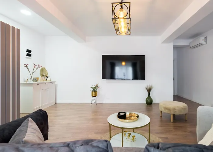 Pop Up Hotel apartamentowy 4*